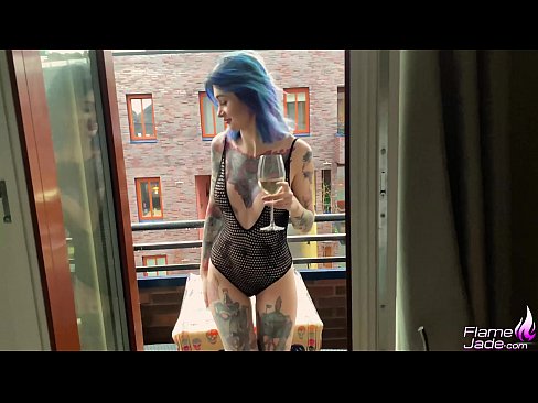 ❤️ Ragazza tremenda chì succhia cù una bocca è cazzo appassionatamente sottu à u celu apertu ️❌ Video anale à co.doujin-sexy.ru ❌️